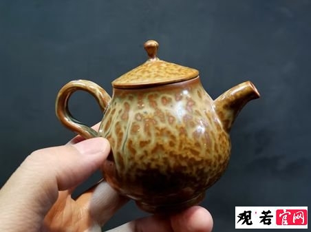 新手在购买柴烧紫砂茶壶怎样选购