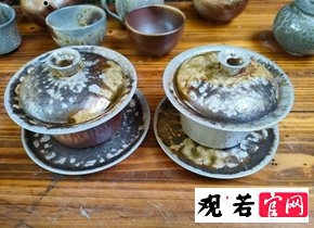 如何选择适合自己的柴烧三才盖碗茶具？