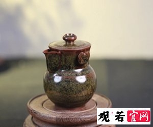 享受品茶之乐：正确养护柴烧紫砂壶的每日泡茶次数