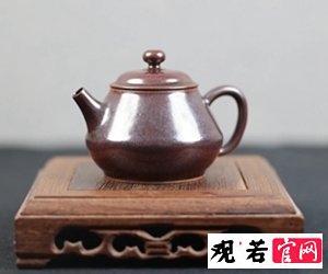 养护柴烧紫砂壶：干擦还是湿擦为好？